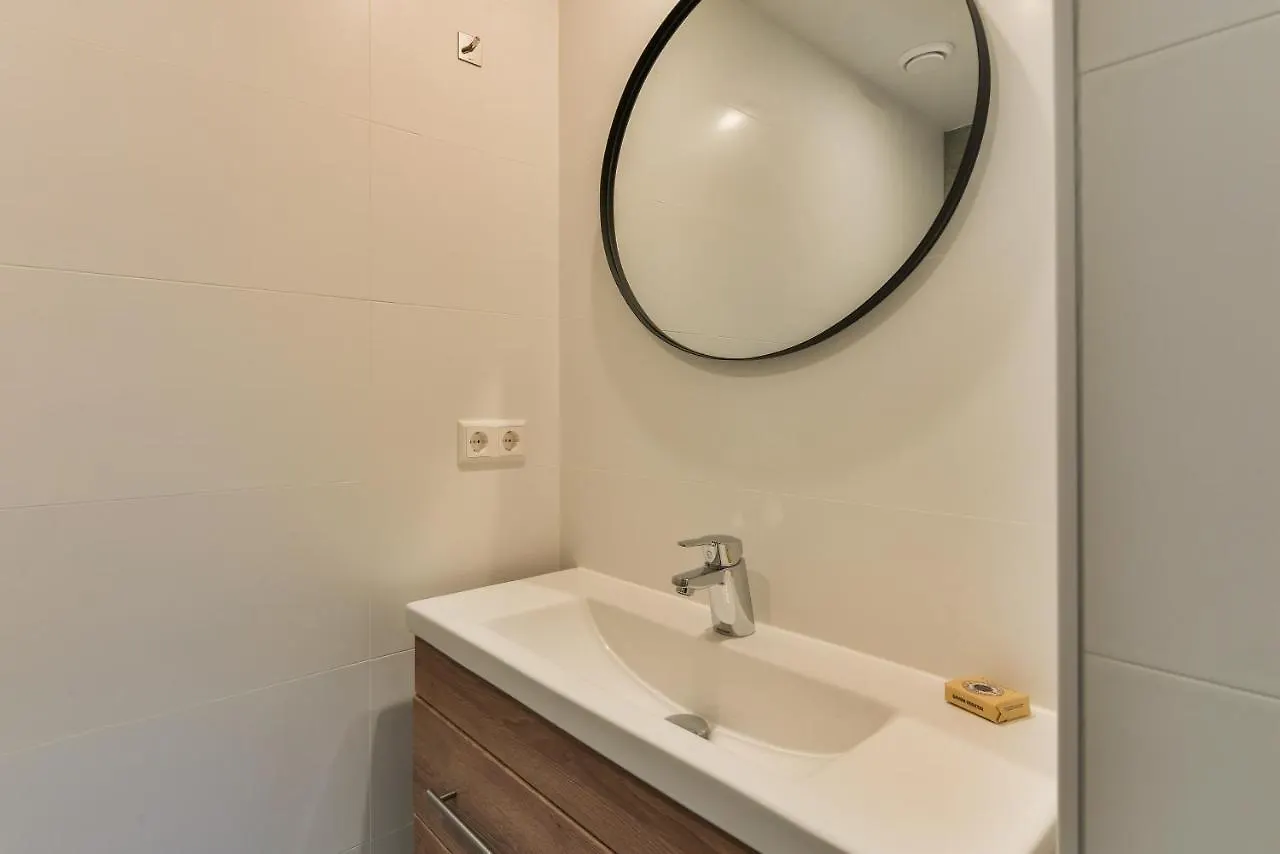 Luxury Garden View Apartment Zandvoort